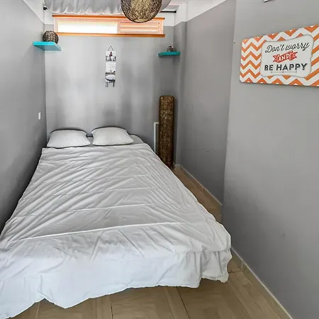 Апартаменты Silencio Seaview Retreat